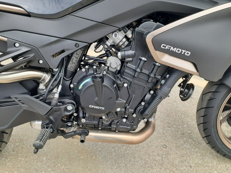 2024 CFMOTO NK 800