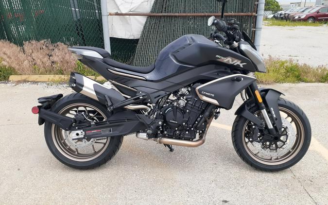 2024 CFMOTO NK 800