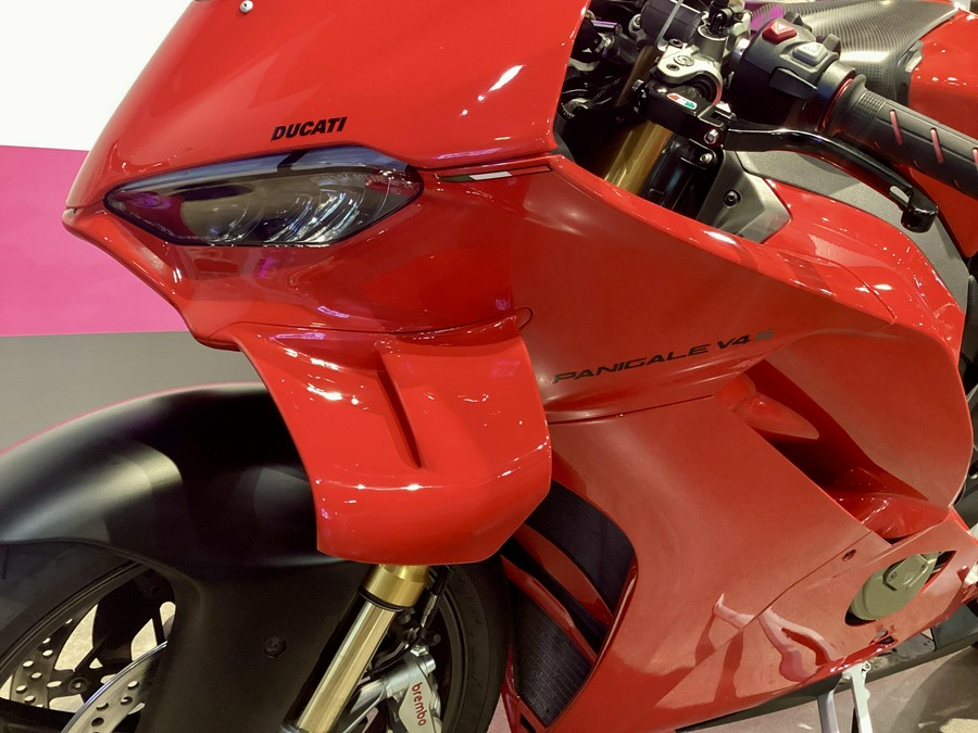 2025 Ducati Panigale V4s