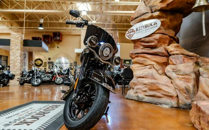 2026 Harley-Davidson Heritage Classic Cruiser FLHC