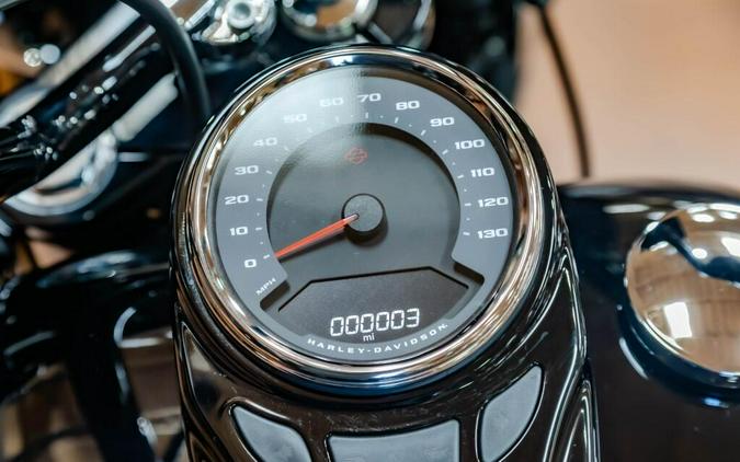2026 Harley-Davidson Heritage Classic Cruiser FLHC