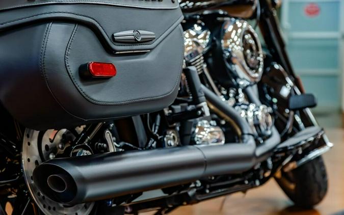 2026 Harley-Davidson Heritage Classic Cruiser FLHC