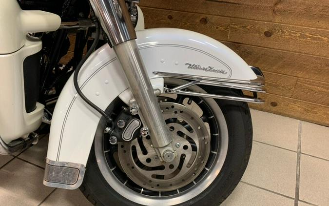 2006 Harley-Davidson Electra Glide® Ultra Classic® Glacier White Pearl FLHTCUI