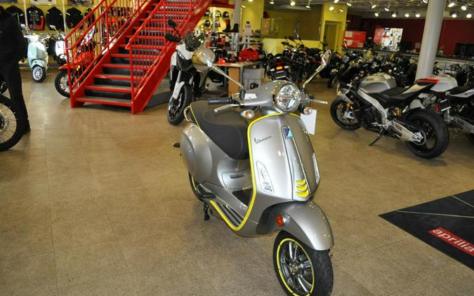 2022 Vespa Elettrica 45 MPH Giallo Lampo