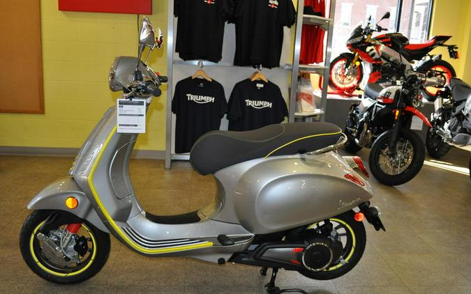 2022 Vespa Elettrica 45 MPH Giallo Lampo