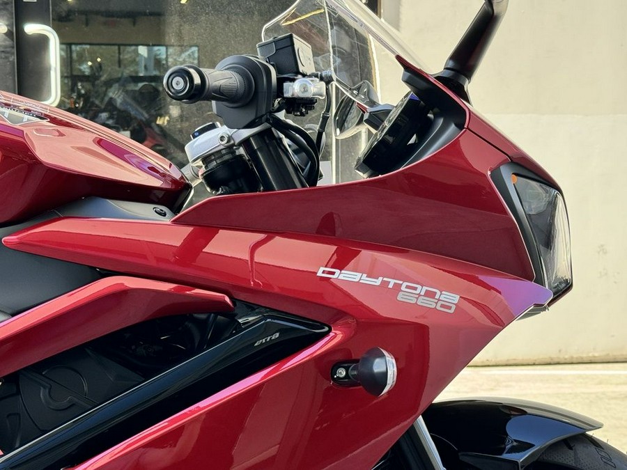 2025 Triumph Daytona 660 Carnival Red/Sapphire Black