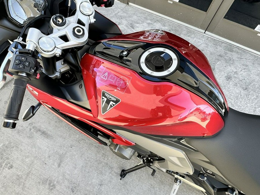 2025 Triumph Daytona 660 Carnival Red/Sapphire Black