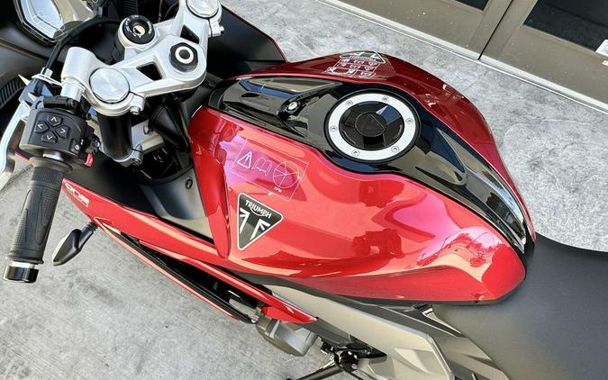 2025 Triumph Daytona 660 Carnival Red/Sapphire Black