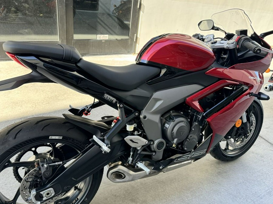 2025 Triumph Daytona 660 Carnival Red/Sapphire Black