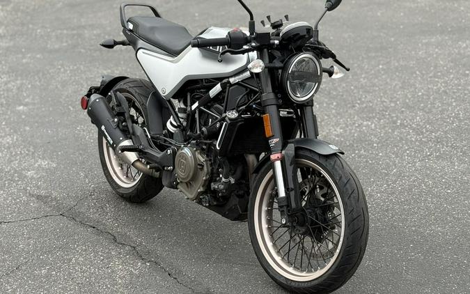 2020 Husqvarna® F1375T1