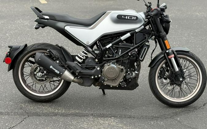 2020 Husqvarna® F1375T1