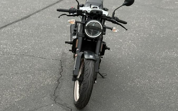 2020 Husqvarna® F1375T1