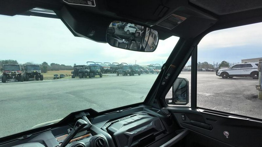 2025 Can-Am® Defender Limited HD10