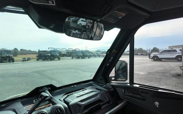 2025 Can-Am® Defender Limited HD10