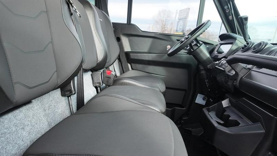 2025 Can-Am® Defender Limited HD10