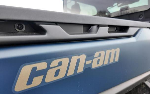 2025 Can-Am® Defender Limited HD10