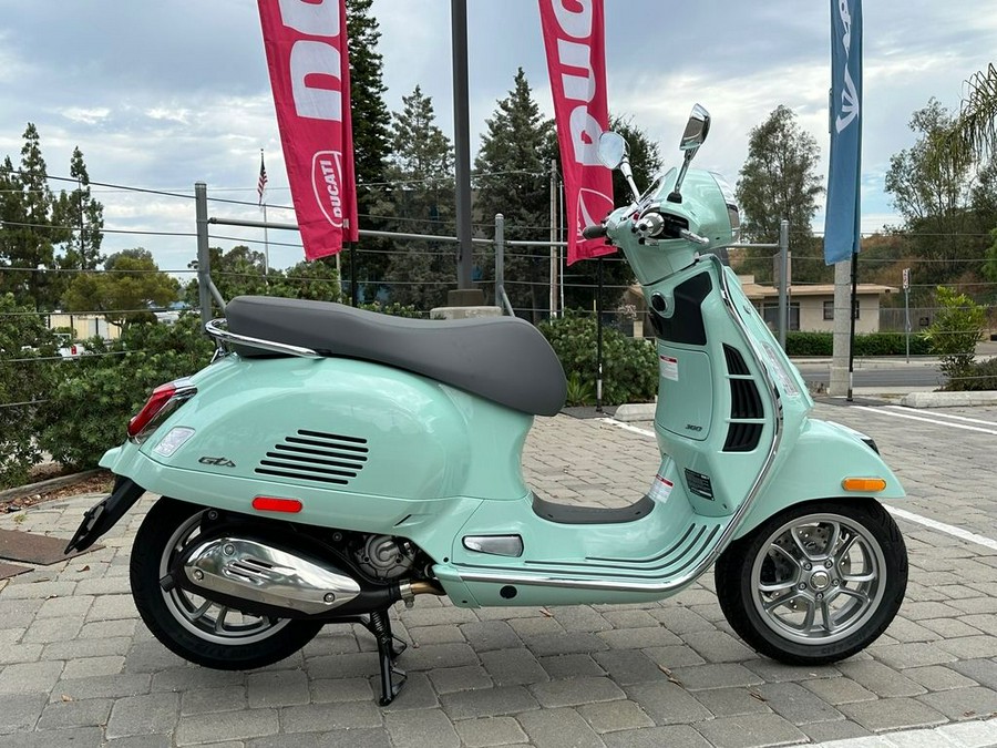 2024 Vespa GTS 300