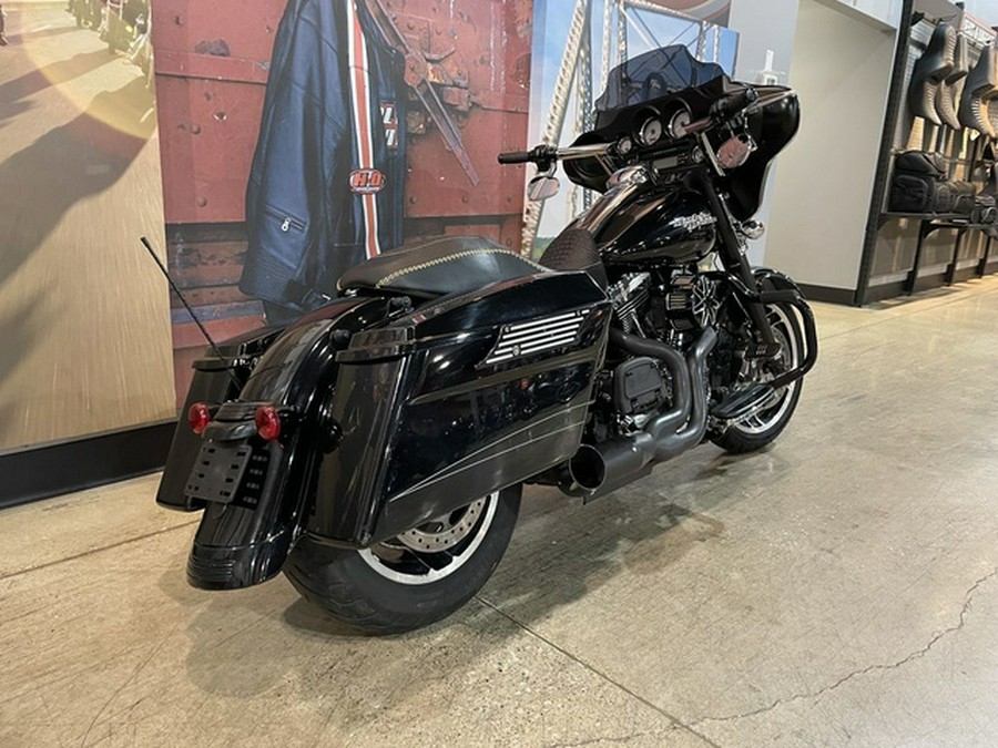 2011 Harley-Davidson FLHX103 - Street Glide Powerpak