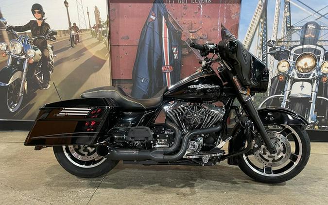 2011 Harley-Davidson FLHX103 - Street Glide Powerpak