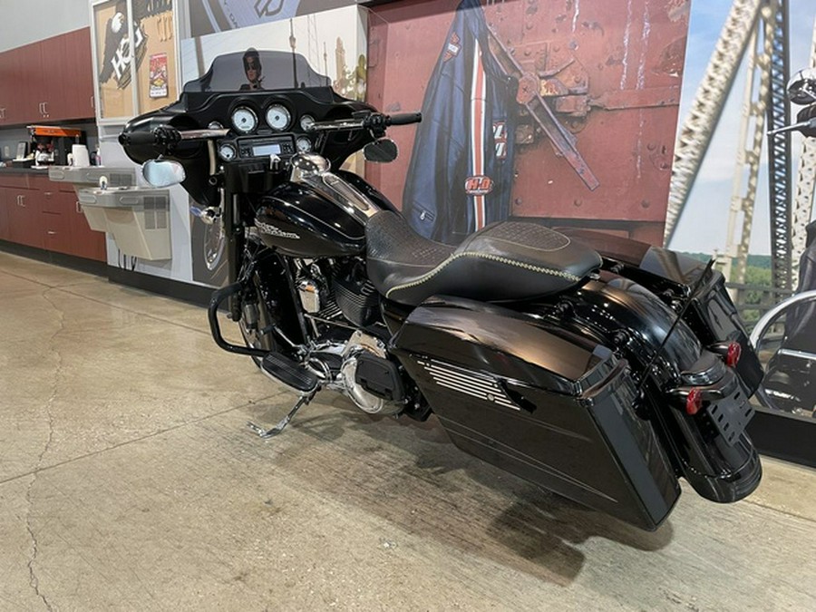 2011 Harley-Davidson FLHX103 - Street Glide Powerpak