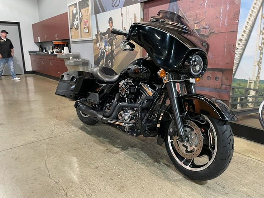 2011 Harley-Davidson FLHX103 - Street Glide Powerpak