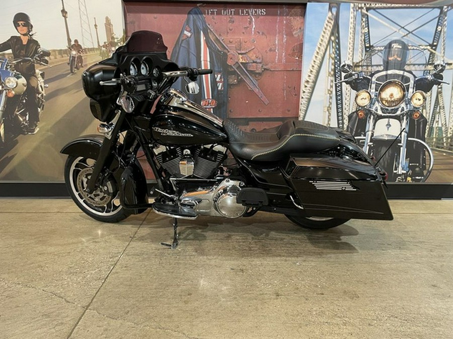 2011 Harley-Davidson FLHX103 - Street Glide Powerpak