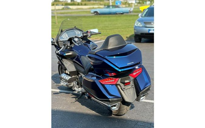 2019 Honda Gold Wing Tour - Pearl Hawkseye Blue