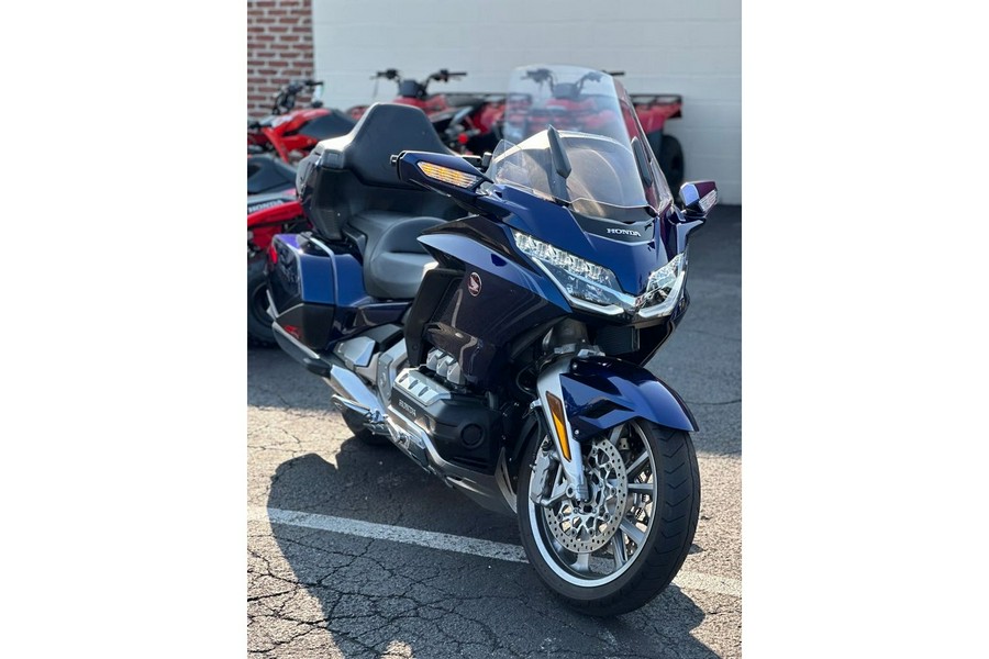 2019 Honda Gold Wing Tour - Pearl Hawkseye Blue