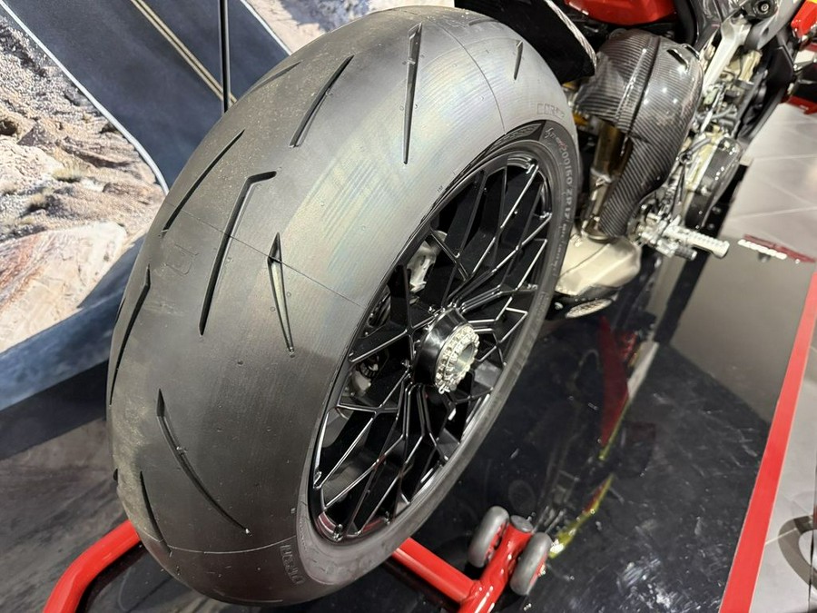 2023 Ducati Streetfighter V4 Lamborghini Livery