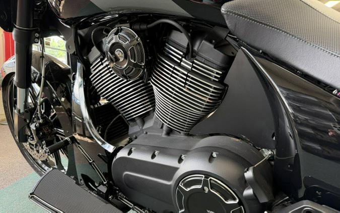 2017 Magnum® - Victory Motorcycles