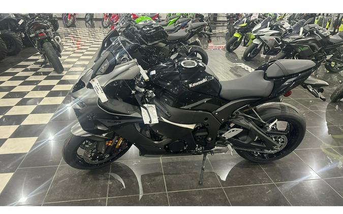 2026 NINJA ZX-10R - Kawasaki