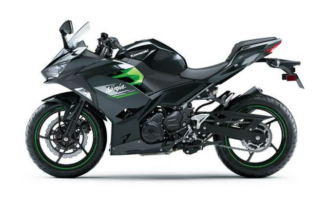 2023 Kawasaki Ninja 400 Matrix Camo GrayMetallic Matte Carbon