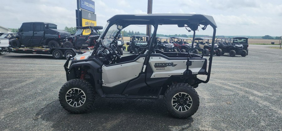 2019 Honda Pioneer 1000-5 LE