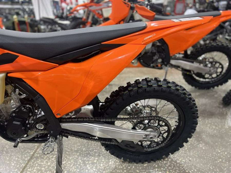 2025 KTM 300 XC