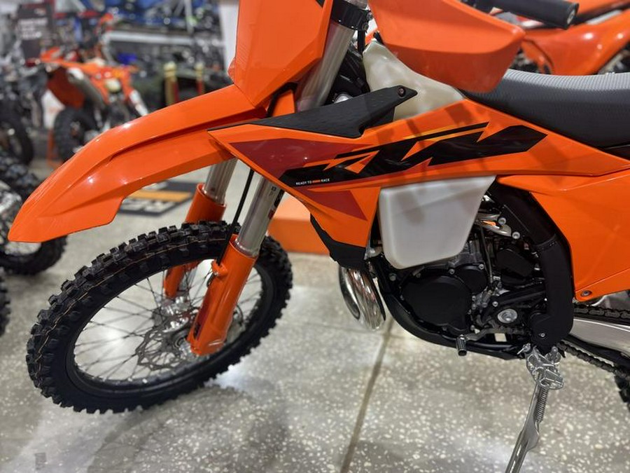 2025 KTM 300 XC