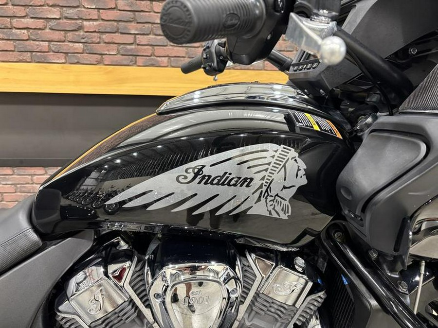 2022 Indian Motorcycle® Challenger® Black Metallic