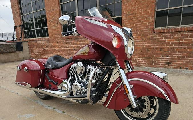 2016 Indian Motorcycle® Chieftain® Indian Red