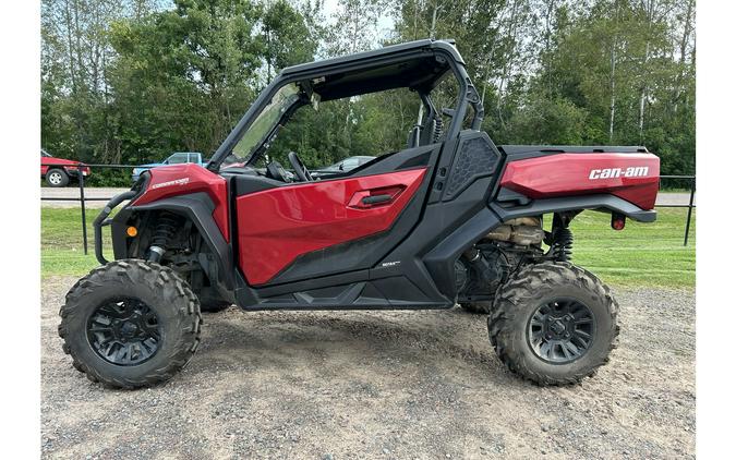 2024 Can-Am Commander XT 1000R Red / Black