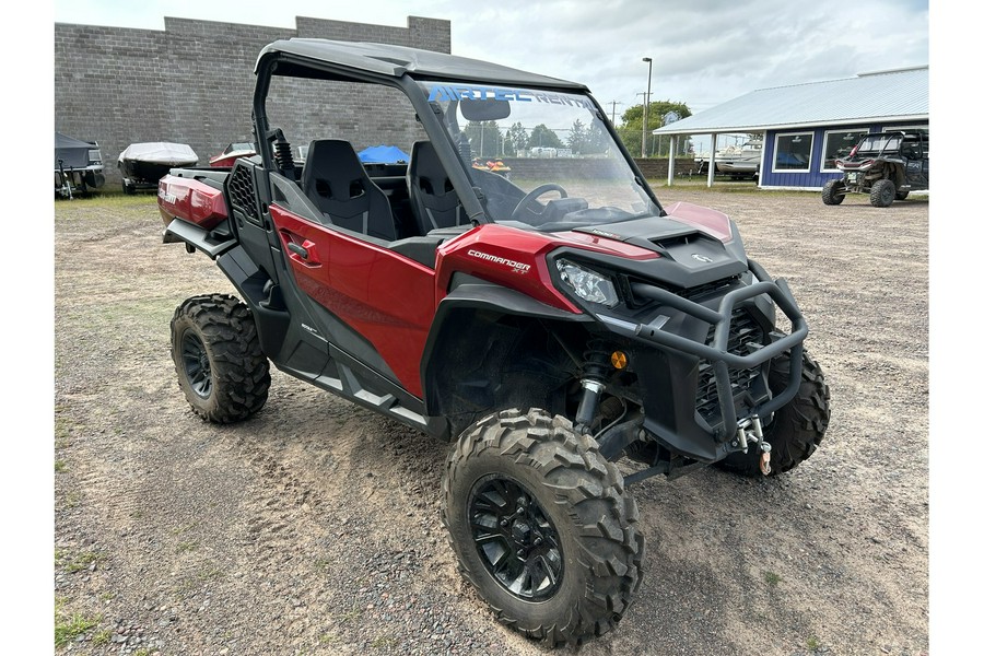 2024 Can-Am Commander XT 1000R Red / Black