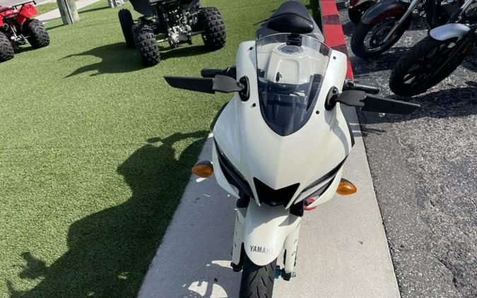 2024 Yamaha YZF R3 ABS