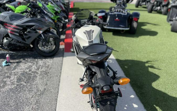 2024 Yamaha YZF R3 ABS