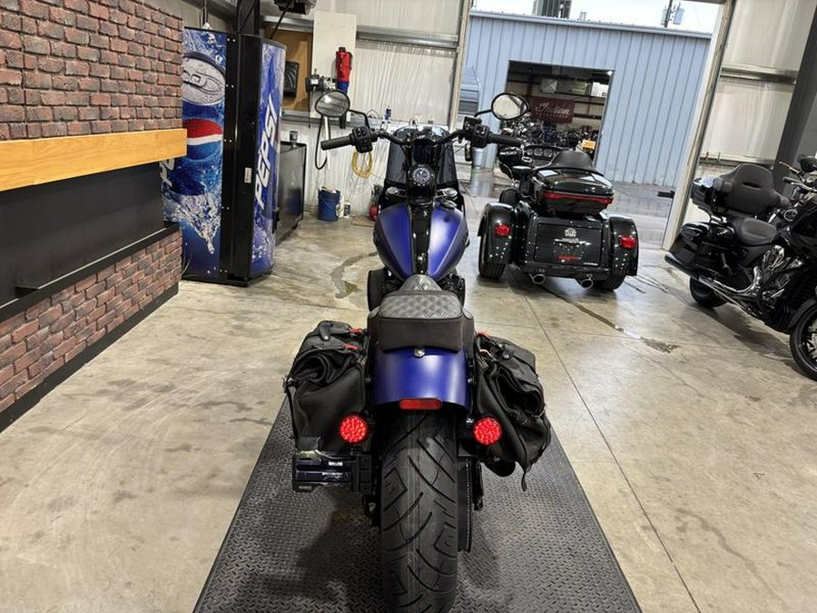 2023 Indian Motorcycle® Sport Chief Icon Spirit Blue Smoke