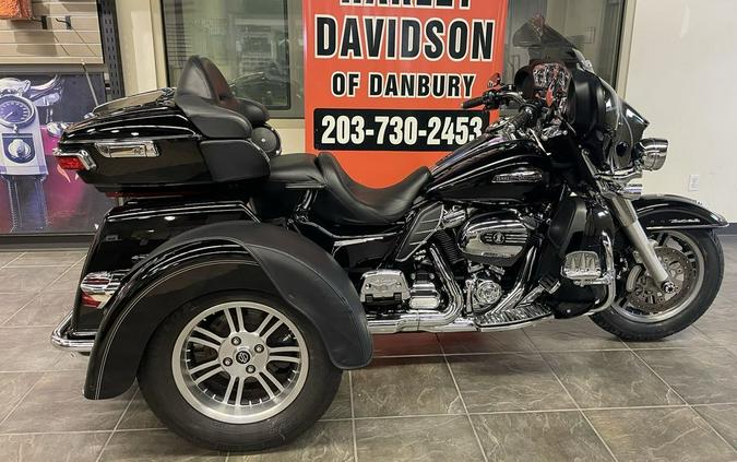 2017 Harley-Davidson® FLHTCUTG - Tri Glide® Ultra