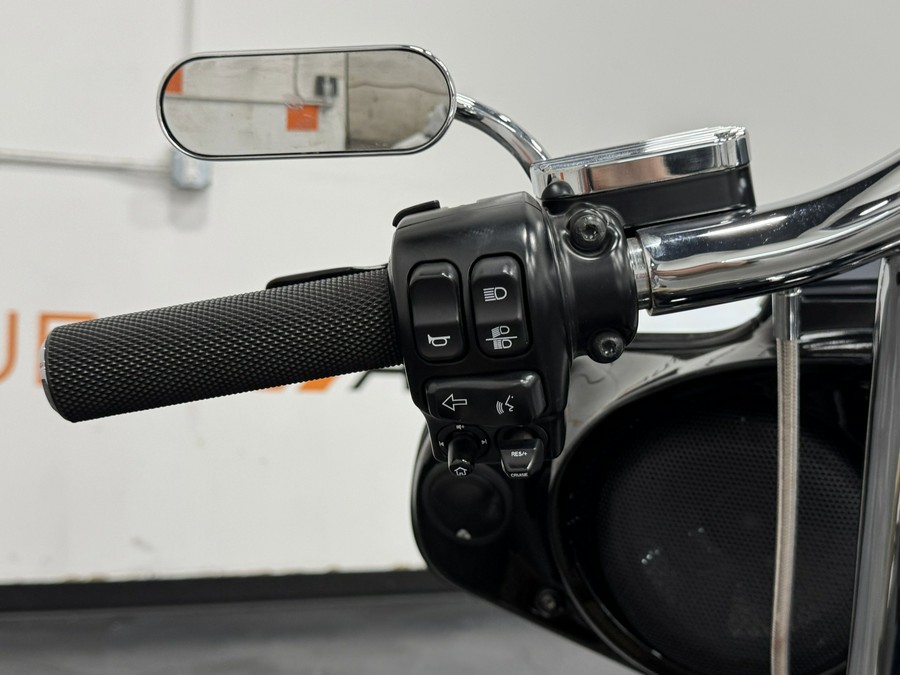 2017 HARLEY DAVIDSON STREET GLIDE SPECIAL