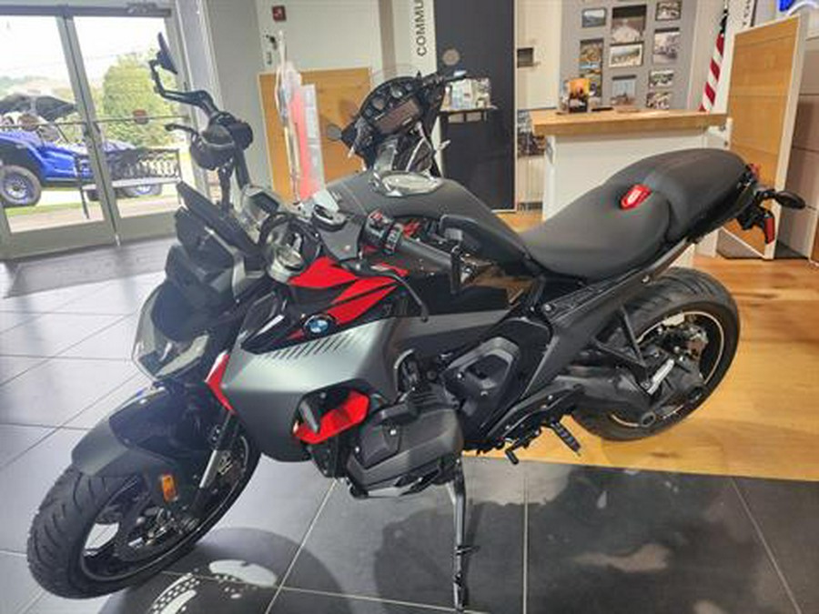 2026 BMW R 1300 R