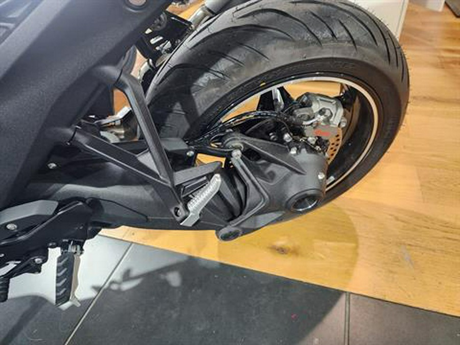 2026 BMW R 1300 R