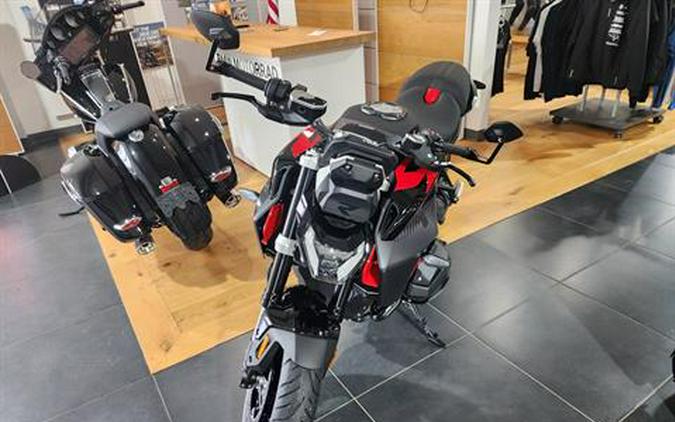 2026 BMW R 1300 R