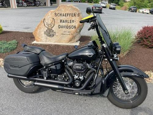 2018 Harley-Davidson Softail Heritage Classic 114 Review — From...