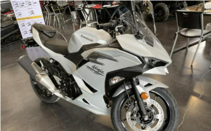 2025 Kawasaki Ninja 500