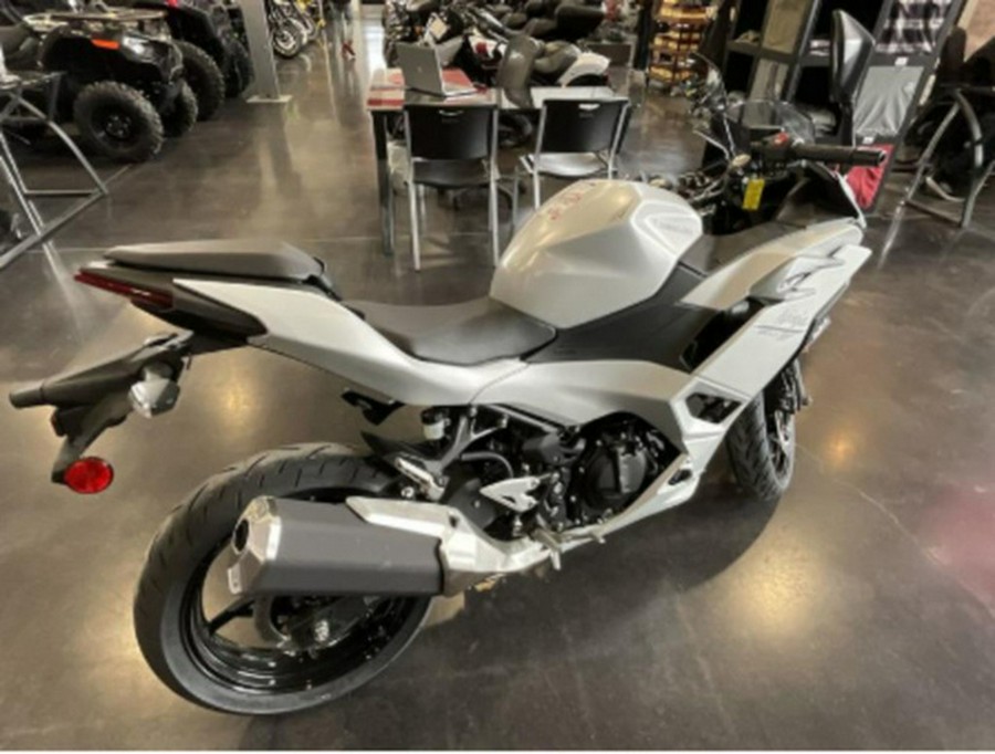 2025 Kawasaki Ninja 500